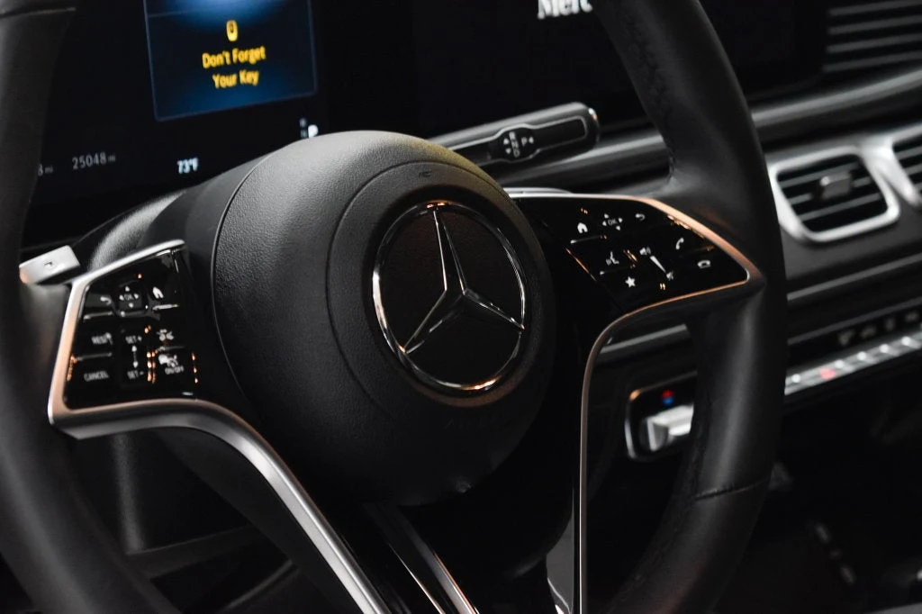 2024 Mercedes-Benz GLE 450 4MATIC interior, Black