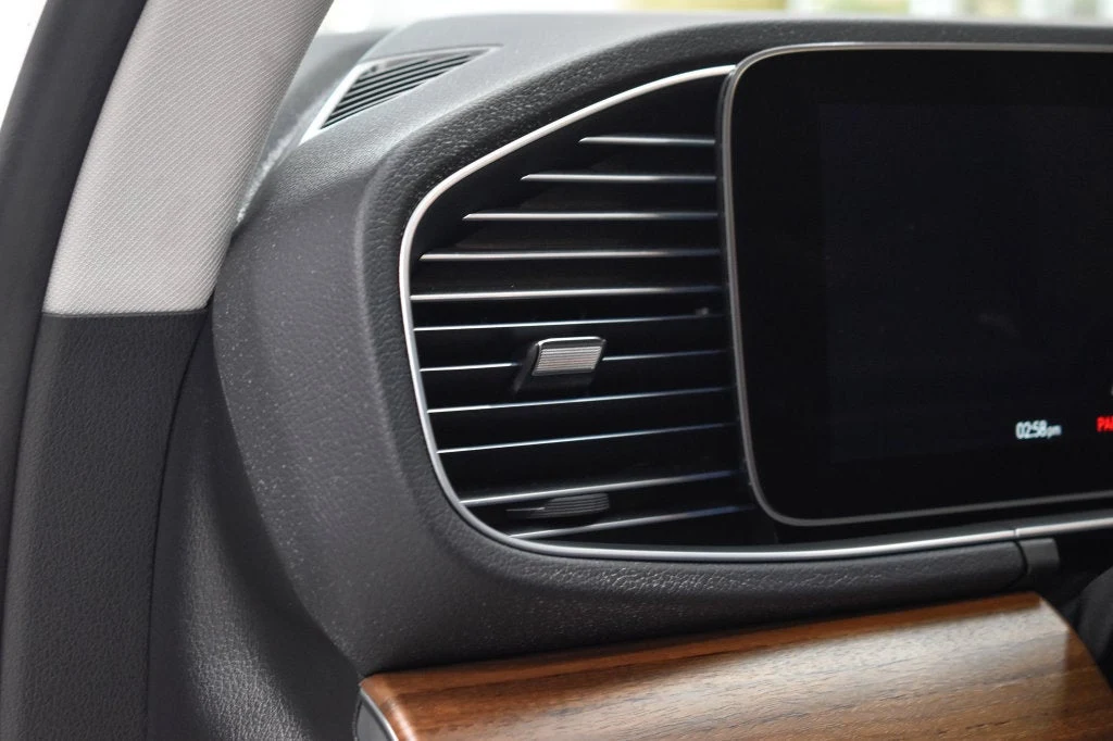 2026 Mercedes-Benz GLE 450 4MATIC, detail