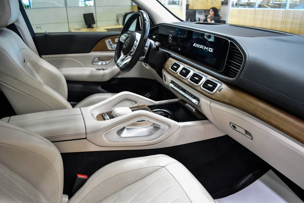 2022 Mercedes-AMG GLE 53 4MATIC+ interior, Macchiato Beige