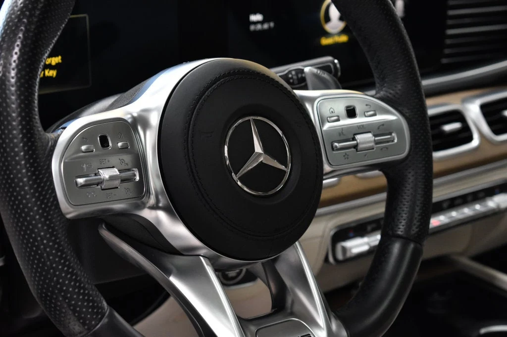2022 Mercedes-AMG GLE 53 4MATIC+ interior, steering wheel, Macchiato Beige