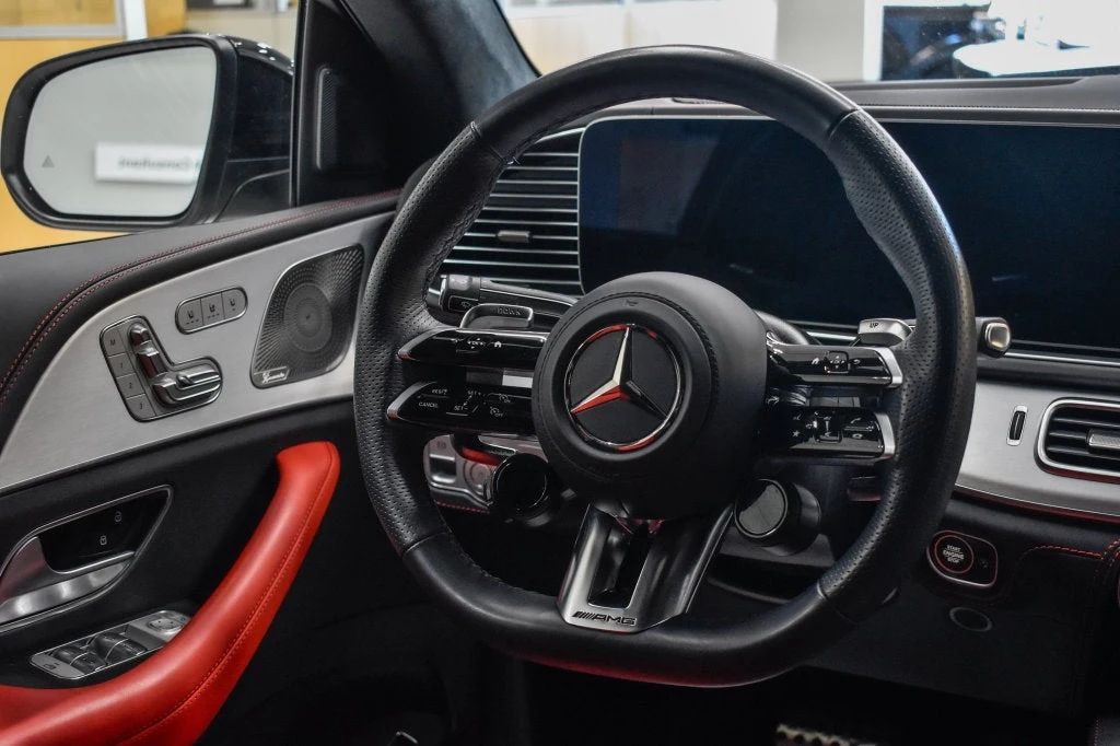 2025 Mercedes-AMG GLE 63 S 4MATIC+ Coupe interior, dashboard, Classic Red/Black