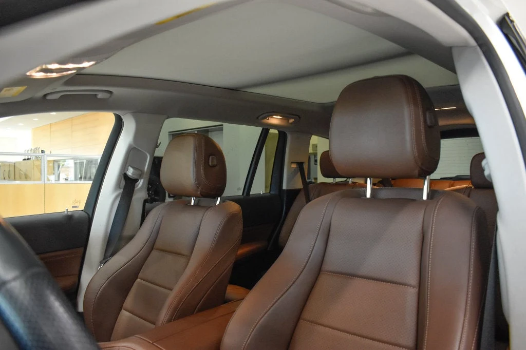 2024 Mercedes-Benz GLS 450 4MATIC interior, seats, Bahia Brown/Black
