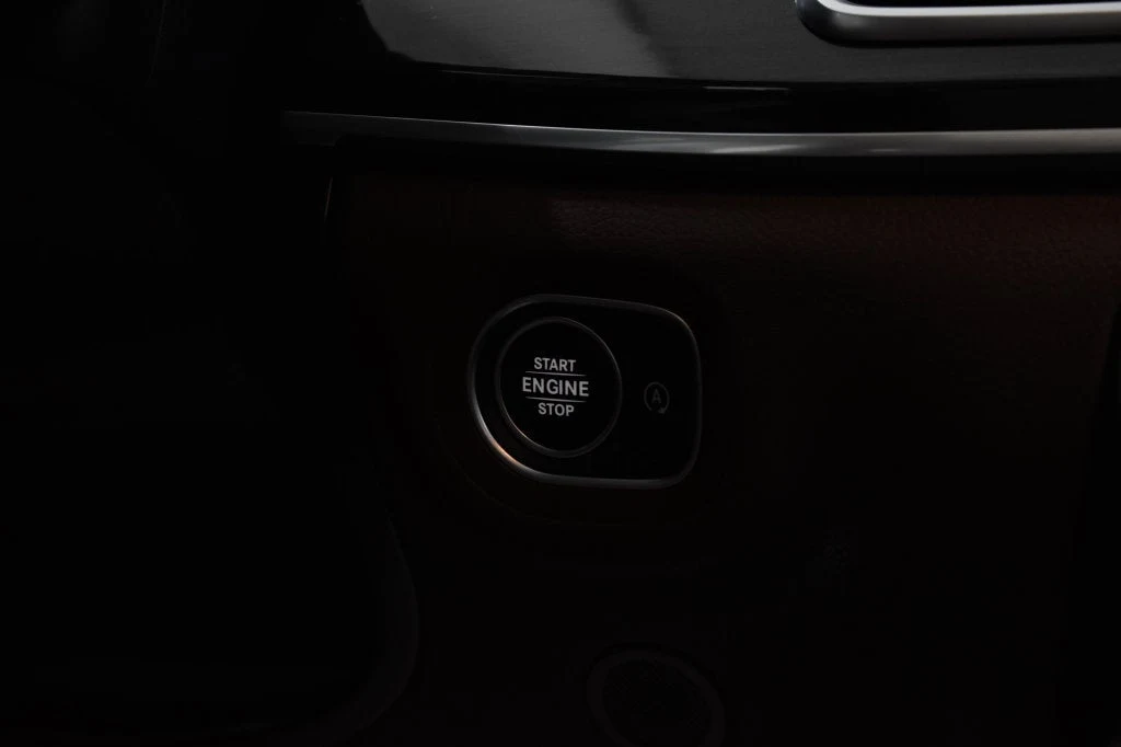 2024 Mercedes-Benz GLS 450 4MATIC interior, Bahia Brown/Black