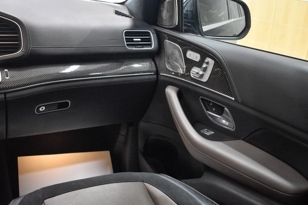 2022 Mercedes-AMG GLS 63 4MATIC+ interior, door panel, Tartufo Brown/Black