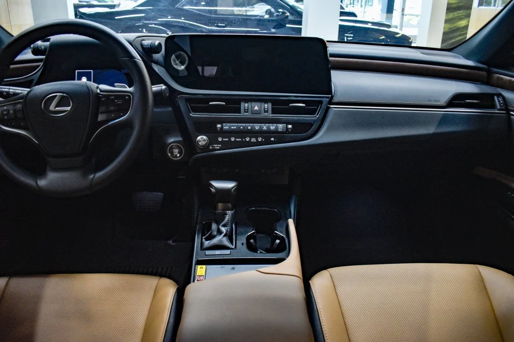 2025 Lexus ES 350 interior, Palomino