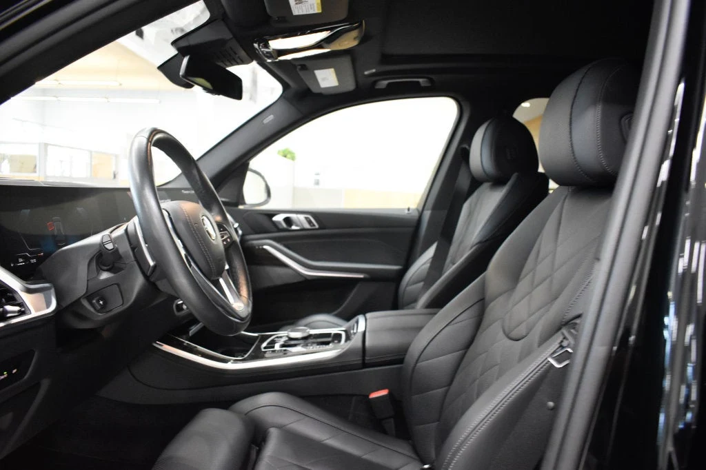 2026 BMW X5 xDrive40i interior, seats, Black