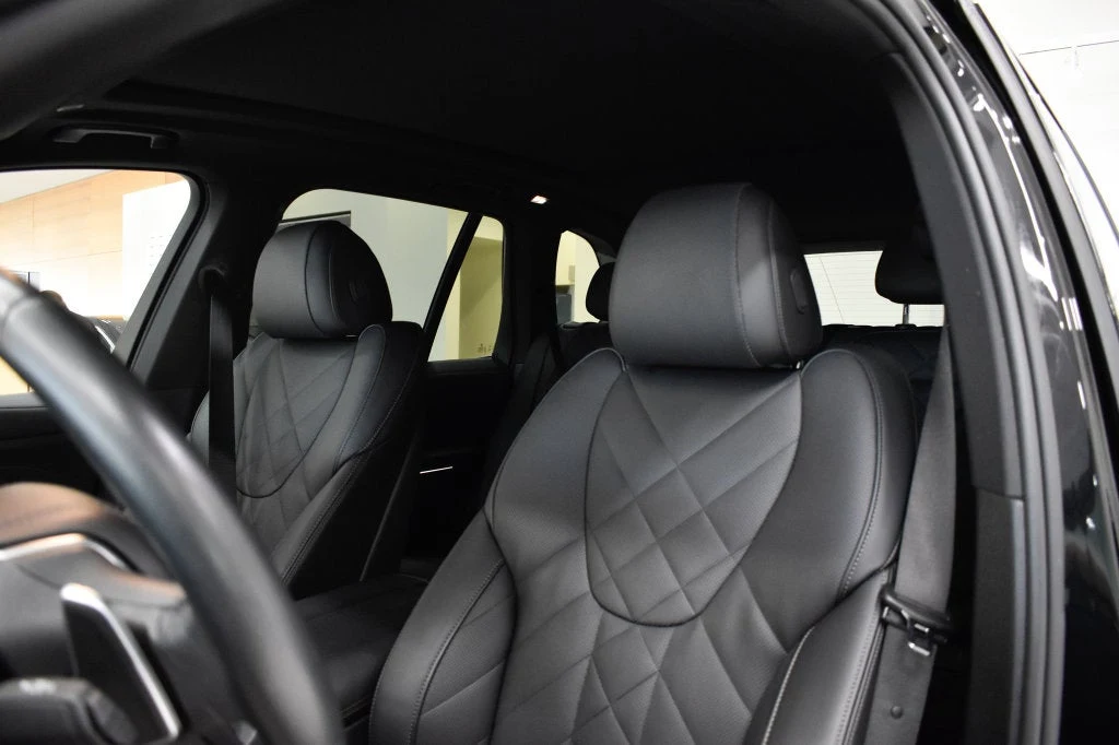 2026 BMW X5 xDrive40i interior, seats, Black