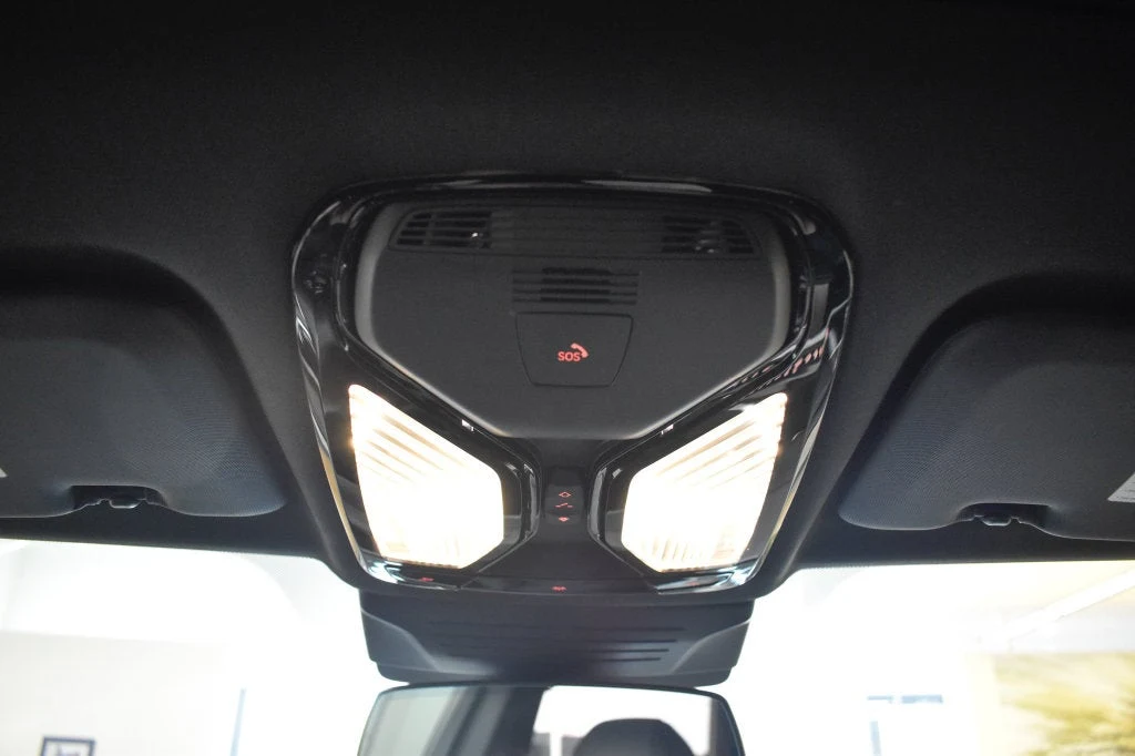 2026 BMW X5 xDrive40i interior, door panel, Black