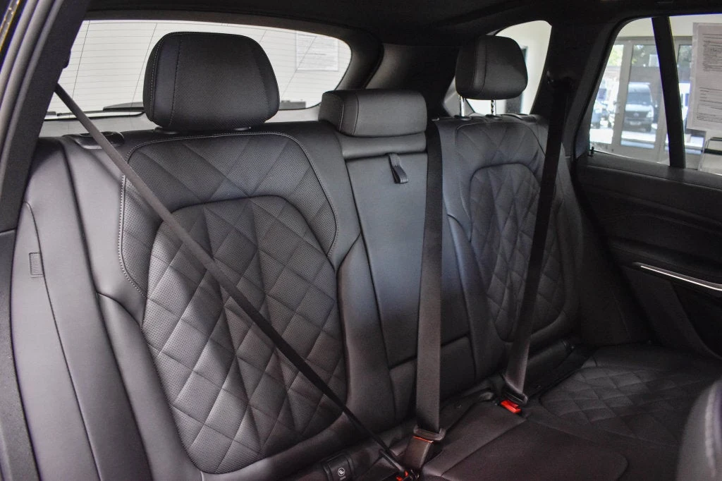2026 BMW X5 xDrive40i interior, seats, Black
