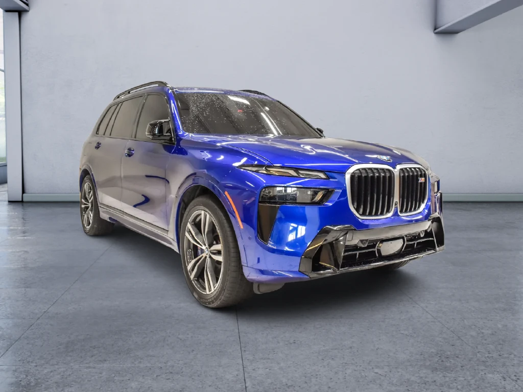 2023 BMW X7 M60i for sale, front three-quarter view, Blue