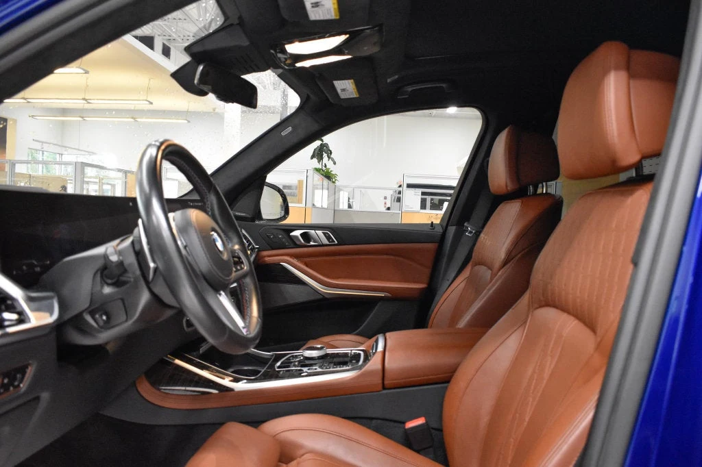 2023 BMW X7 M60i interior, seats, Tartufo