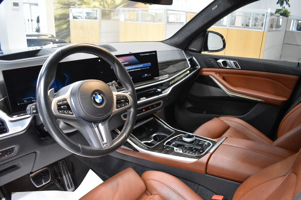 2023 BMW X7 M60i interior, dashboard, Tartufo