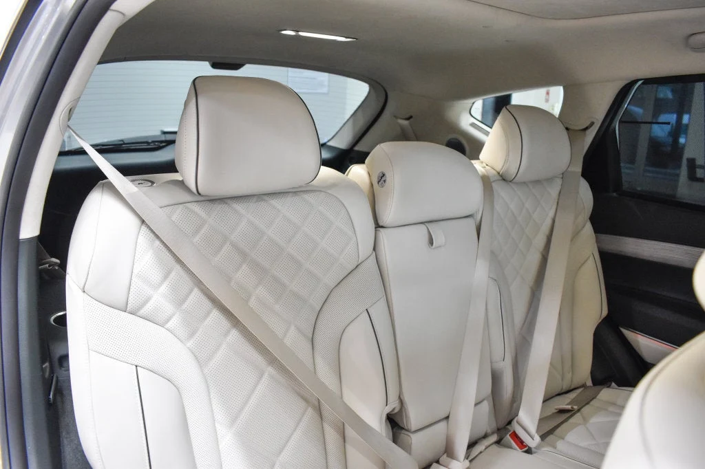 2026 Genesis GV80 3.5T Prestige interior, seats, Vanilla Beige/Smoky Green