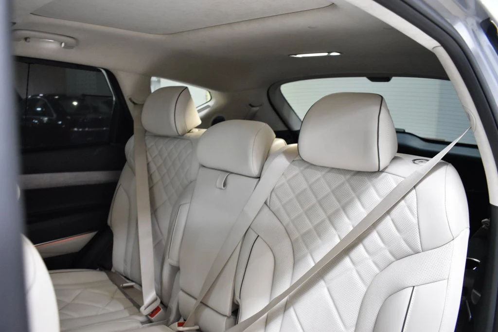 2026 Genesis GV80 3.5T Prestige interior, seats, Vanilla Beige/Smoky Green