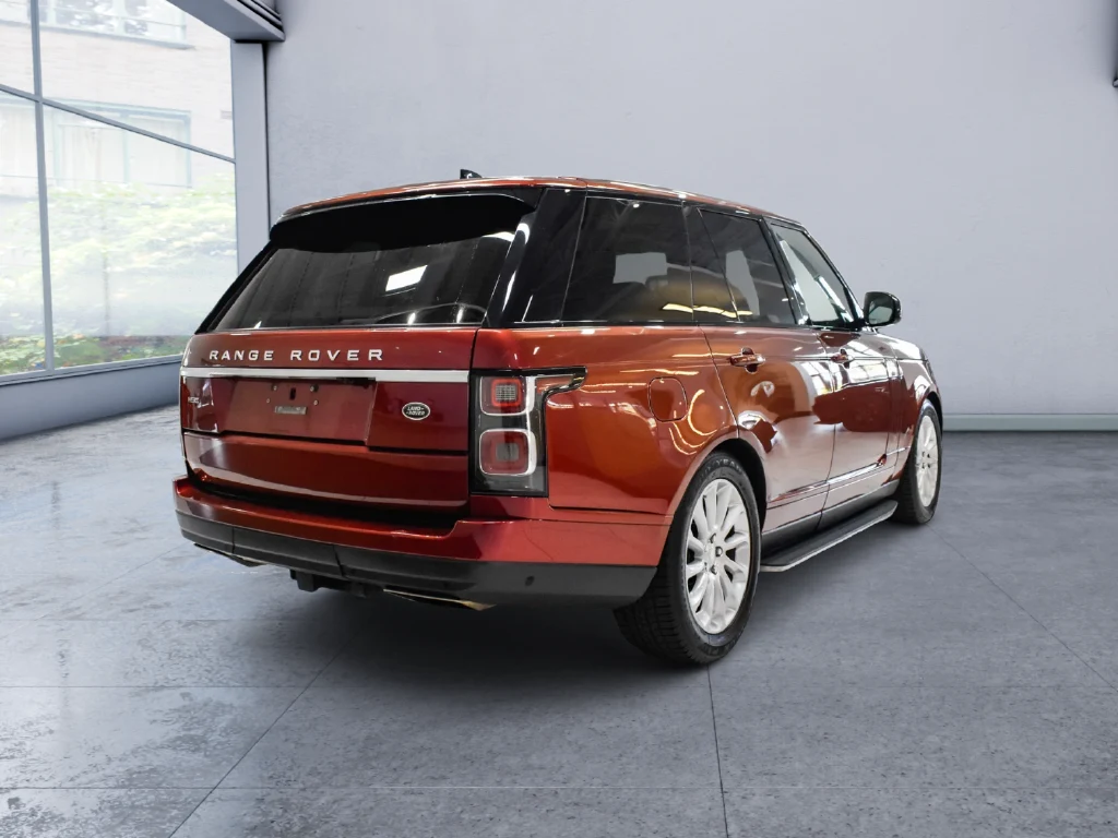 2018 Land Rover Range Rover 3.0 V6 Supercharged HSE, rear three-quarter view, Red