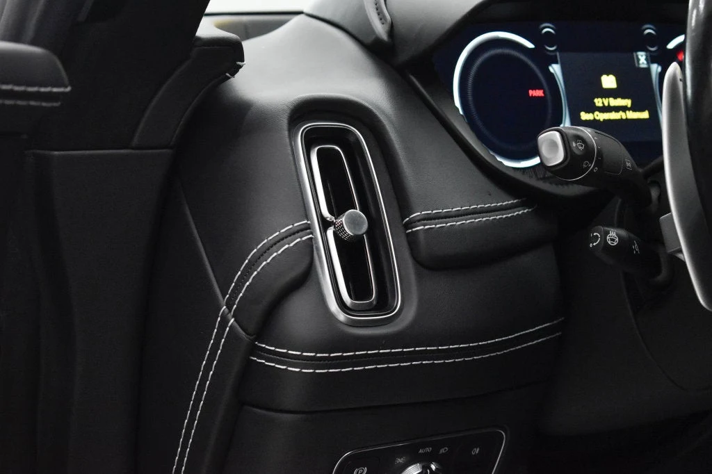 2022 Aston Martin DBX interior, Onyx Black