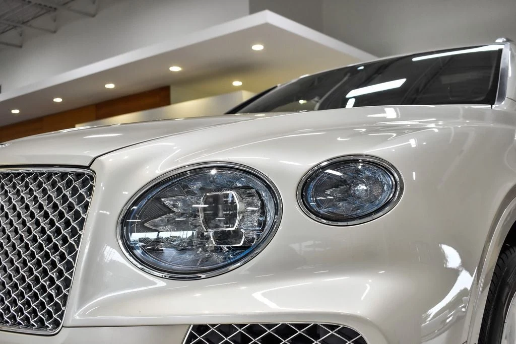 2023 Bentley Bentayga Azure V8 for sale, exterior, White