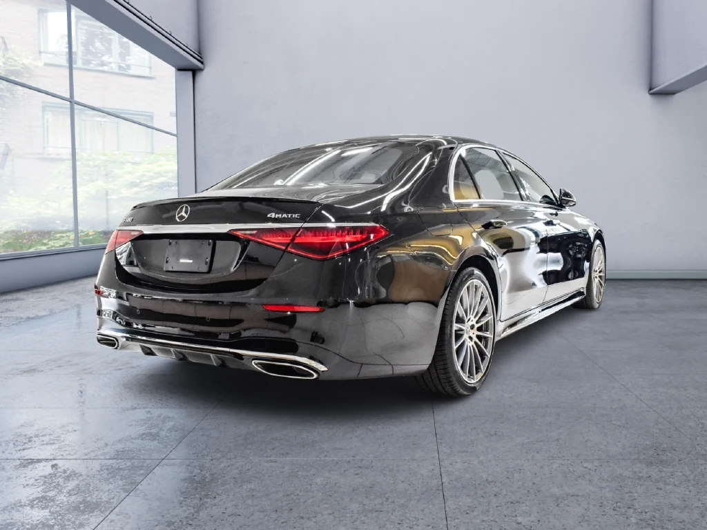 2026 Mercedes-Benz S 580 4MATIC, rear three-quarter view, Black