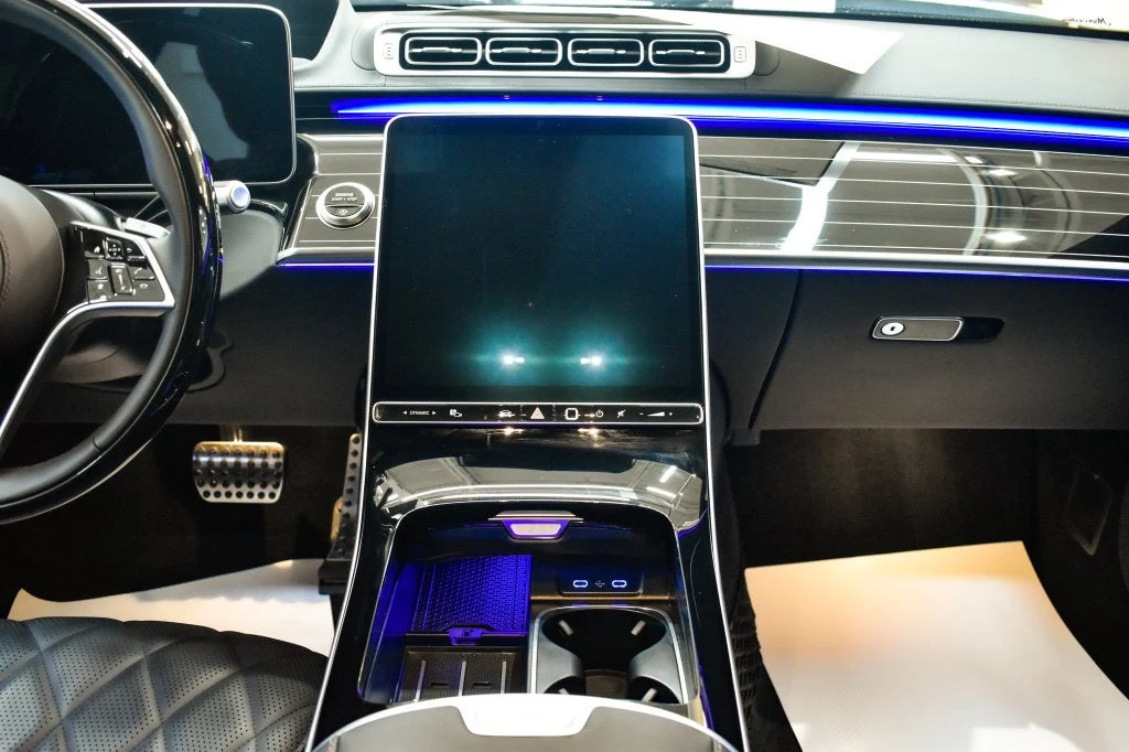 2026 Mercedes-Benz S 580 4MATIC interior, Black