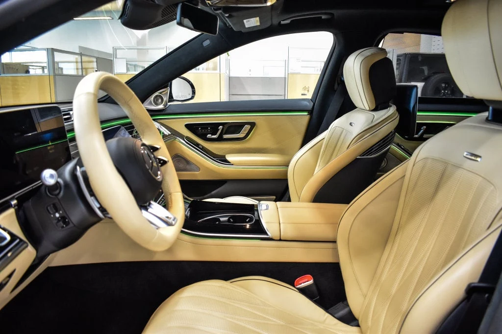 2024 Mercedes-AMG S 63 E PERFORMANCE interior, seats, Manufaktur Pastel Yello
