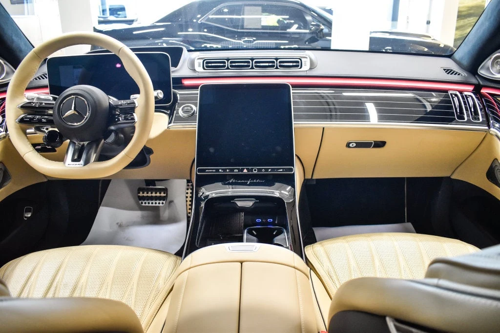 2024 Mercedes-AMG S 63 E PERFORMANCE interior, dashboard, Manufaktur Pastel Yello