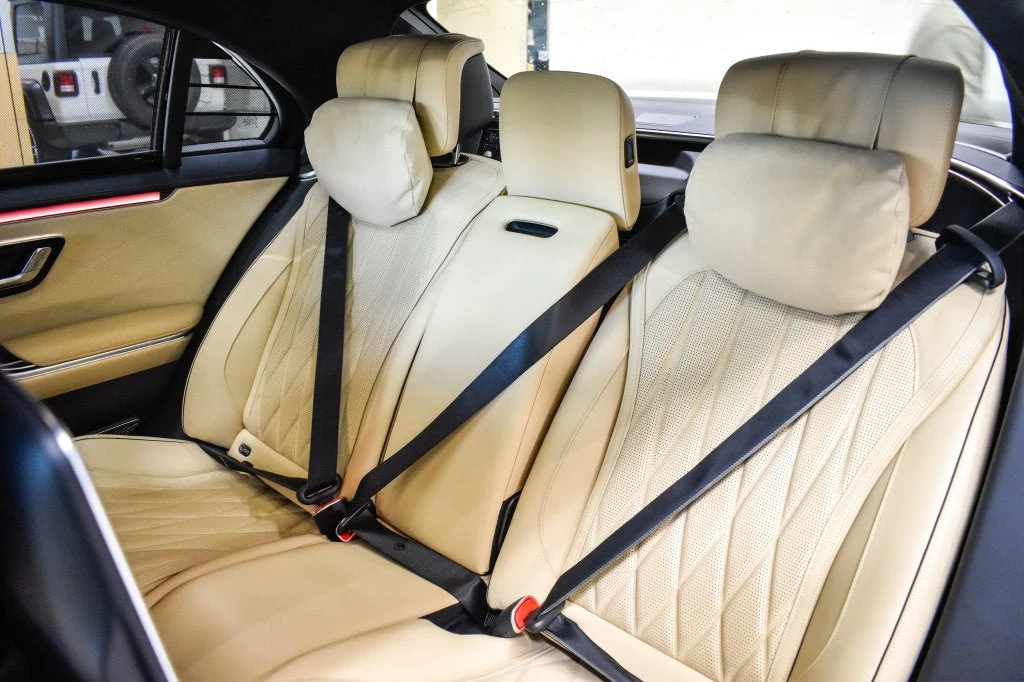 2024 Mercedes-AMG S 63 E PERFORMANCE interior, seats, Manufaktur Pastel Yello