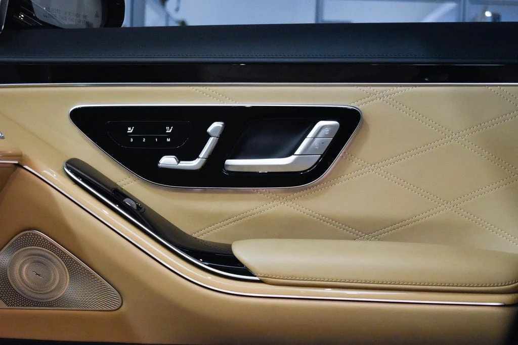2023 Mercedes-Maybach S 680 4MATIC Virgil Abloh Edition interior, door panel, Black