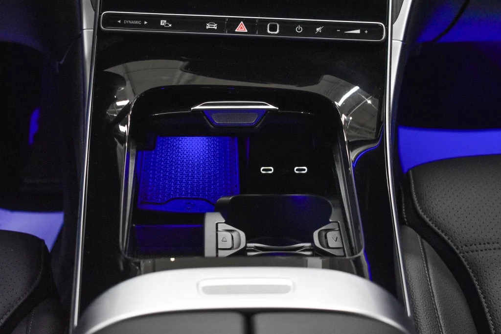 2026 Mercedes-Benz C 300 4MATIC Sedan interior, Black