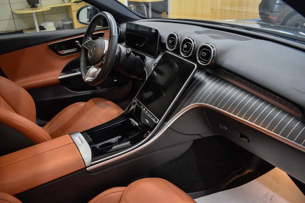 2022 Mercedes-Benz C 300 4MATIC Sedan interior, Sienna Brown/Black