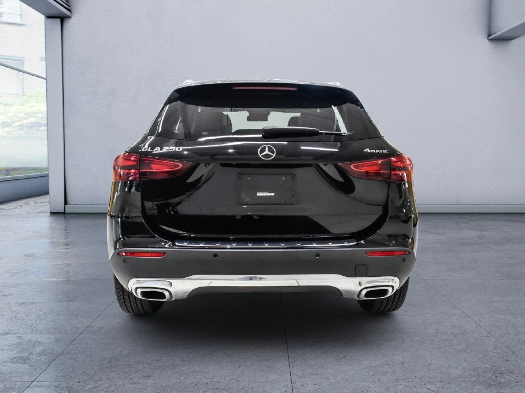 2024 Mercedes-Benz GLA 250 4MATIC, rear three-quarter view, Black