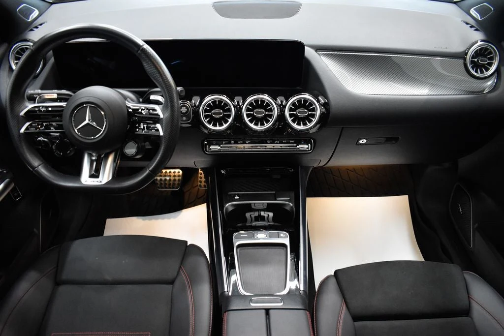 2025 Mercedes-AMG GLA 35 4MATIC interior, dashboard, Black