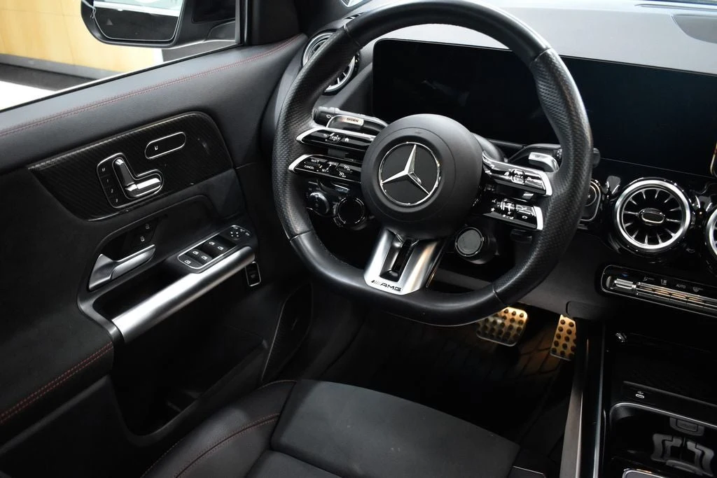 2025 Mercedes-AMG GLA 35 4MATIC interior, dashboard, Black
