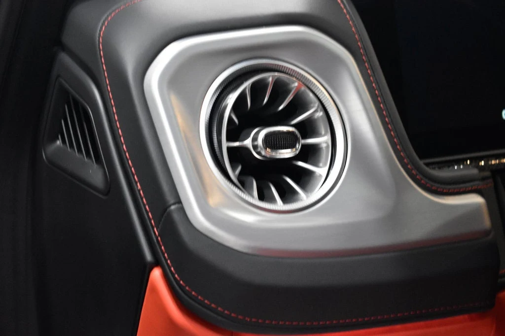 2025 Mercedes-AMG G 63 interior, Red Pepper/Black