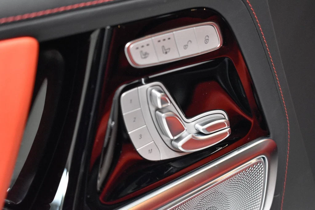 2025 Mercedes-AMG G 63 interior, center console, Red Pepper/Black