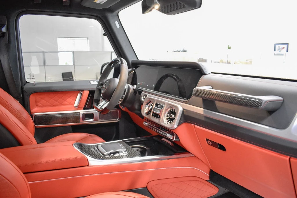 2025 Mercedes-AMG G 63 interior, Red Pepper/Black