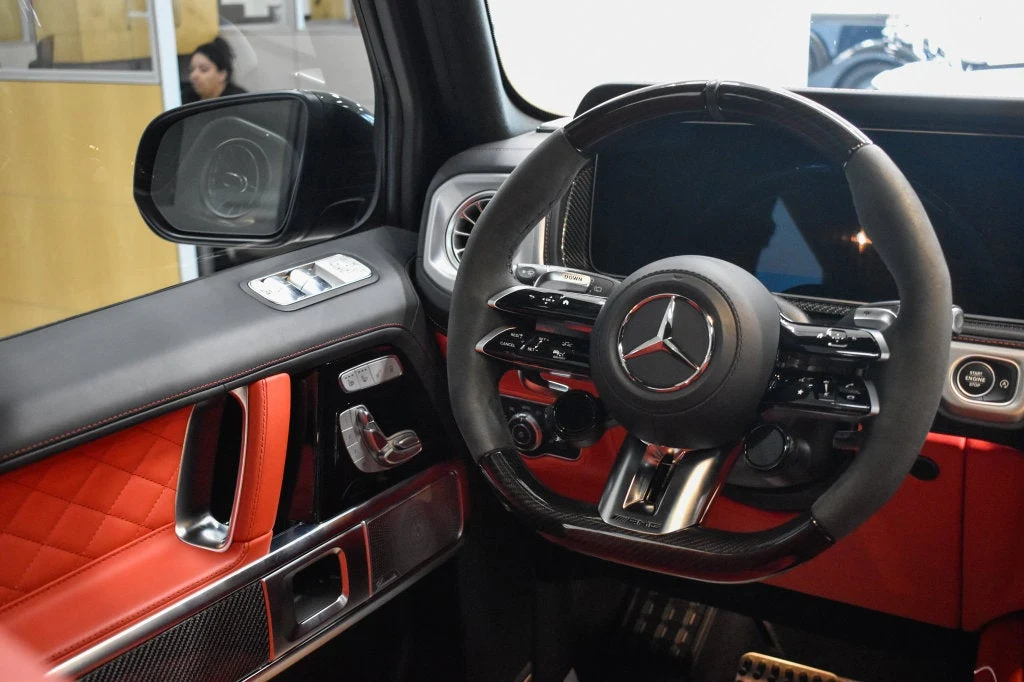 2025 Mercedes-AMG G 63 interior, Red Pepper/Black