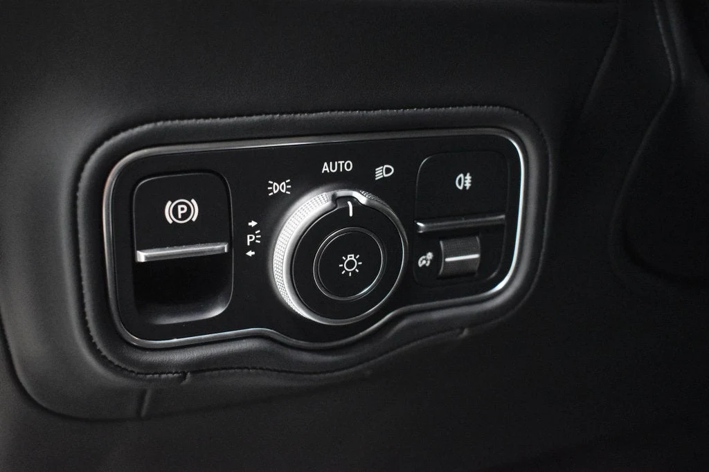 2025 Mercedes-AMG G 63 interior, Black