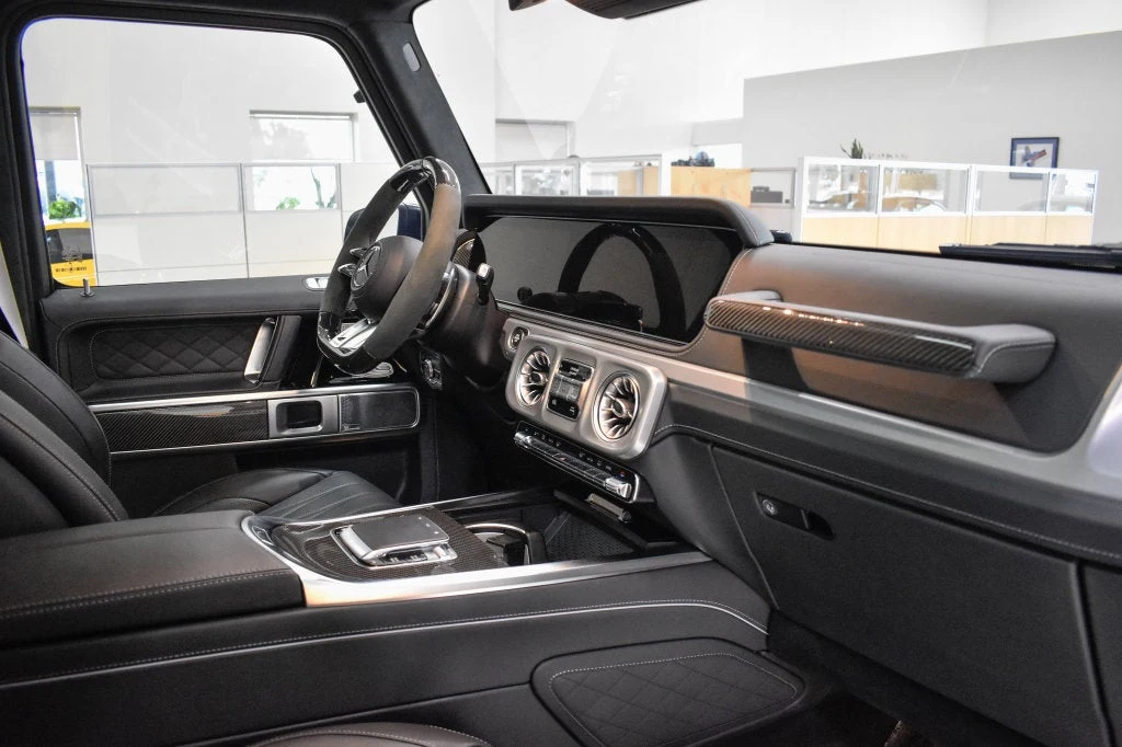 2025 Mercedes-AMG G 63 interior, Black