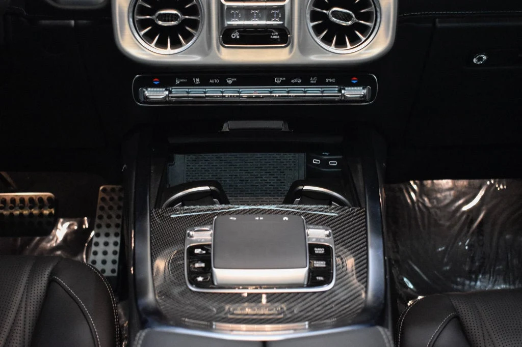 2025 Mercedes-AMG G 63 interior, center console, Black