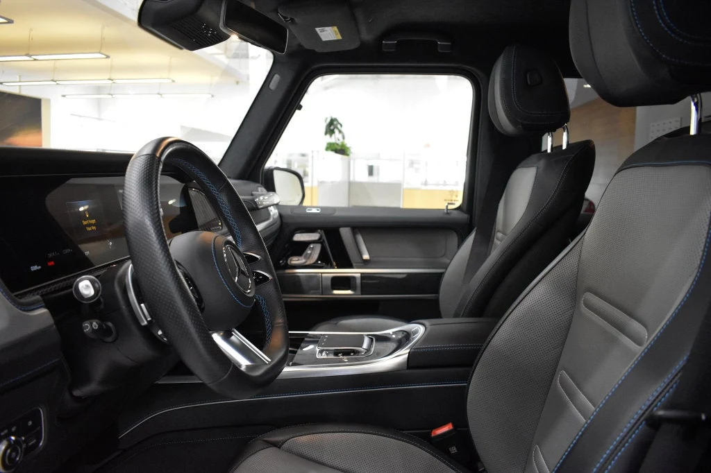 2025 Mercedes-Benz G 580 with EQ Technology interior, Silver Pearl/Black