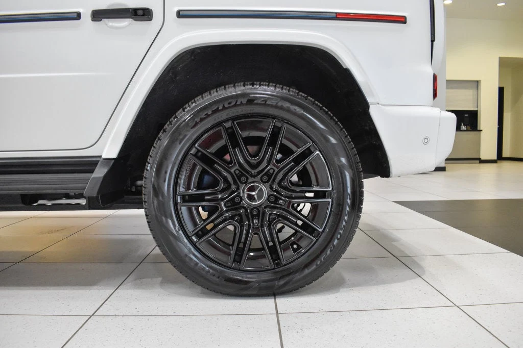 2025 Mercedes-Benz G 580 with EQ Technology for sale, exterior, White