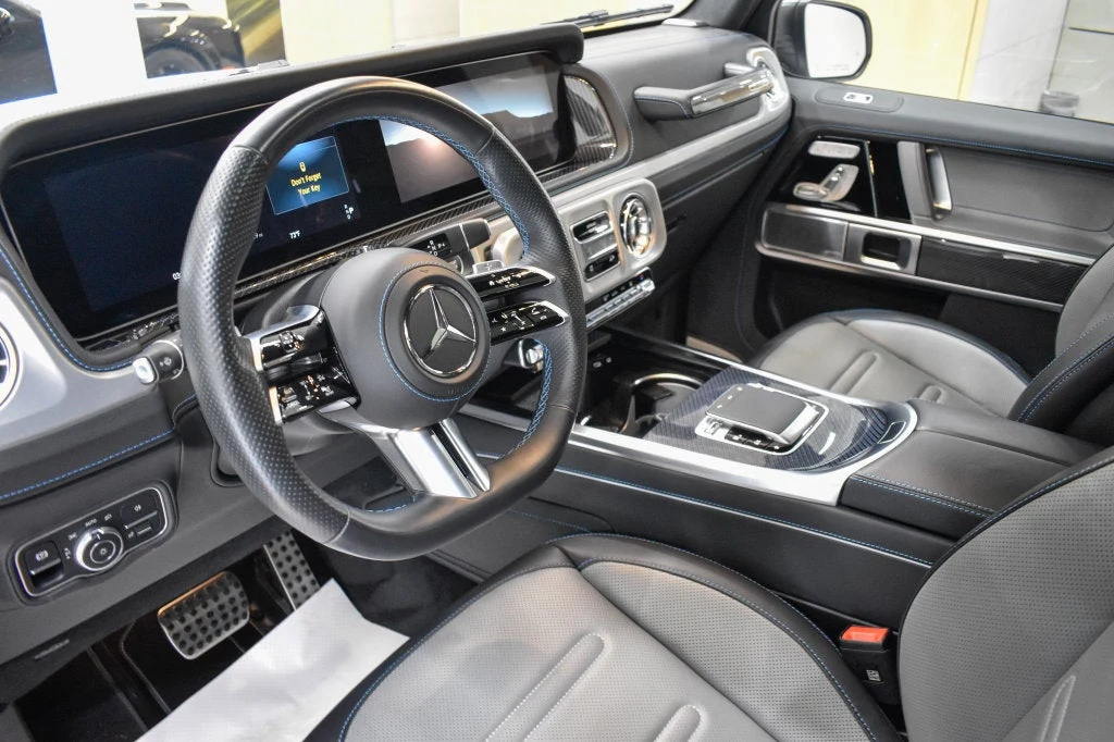 2025 Mercedes-Benz G 580 with EQ Technology interior, dashboard, Silver Pearl/Black