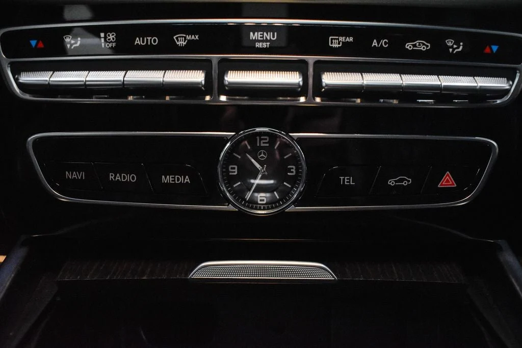 2024 Mercedes-Benz G 550 Stronger Than Diamonds Edition interior, Black