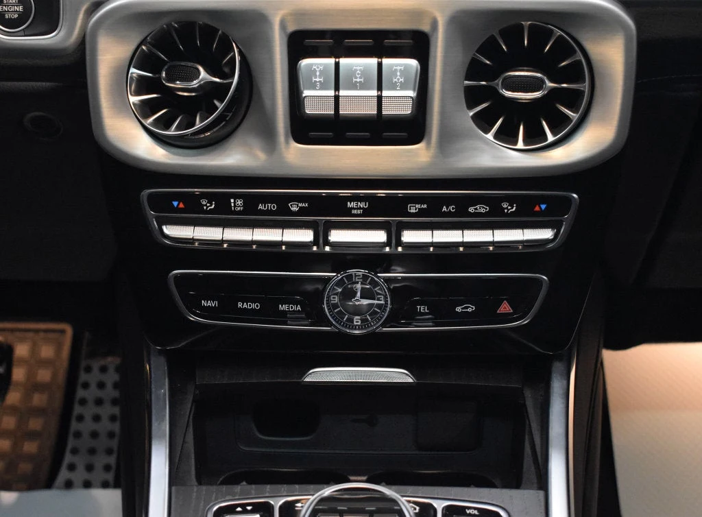 2024 Mercedes-Benz G 550 interior, center console, Black