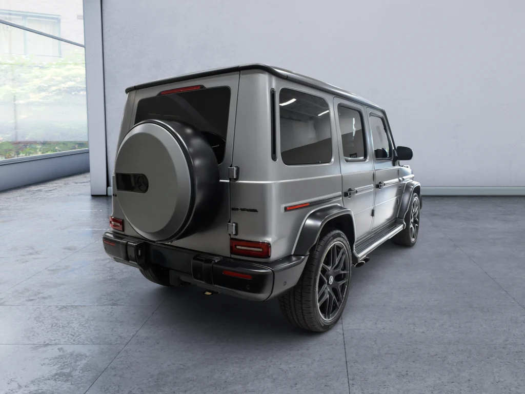 2024 Mercedes-AMG G 63, rear three-quarter view, Manufaktur Platinum Magno