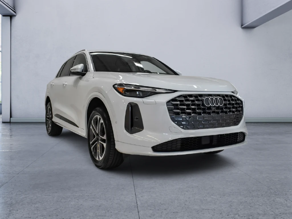 2025 Audi Q5 2.0T Premium quattro for sale, front three-quarter view, White