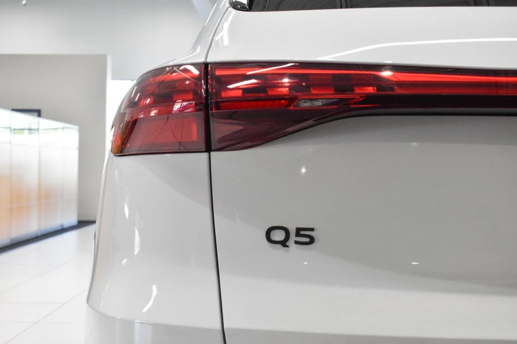 2025 Audi Q5 2.0T Premium quattro for sale, exterior, White