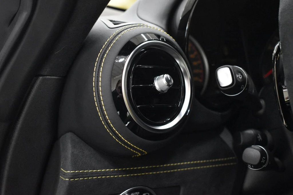 2018 Mercedes-AMG GT R interior, door panel, Black