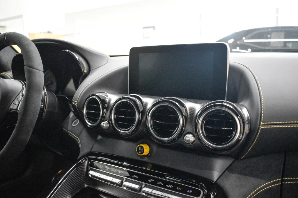 2018 Mercedes-AMG GT R interior, dashboard, Black
