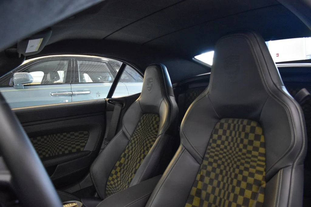2026 Porsche 911 Spirit 70 interior, seats, Basalt Black/Olive Neo